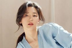 Jun Ji Hyun ăn mừng phim mới thắng lớn