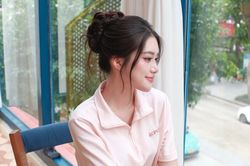 Phương Oanh l&ecirc;n chức