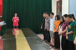 Khởi tố 7 nhân viên Khu di tích danh thắng Tam Thanh 'quay vòng vé'