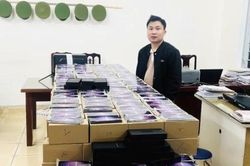 Triệt phá đường dây tiêu thụ hơn 1.000 điện thoại Samsung giả