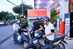 Đà Nẵng sau 3 ngày áp dụng xăng E10: Người dân an tâm sử dụng