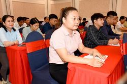 Tập huấn triển khai Luật Thương mại điện tử v&agrave; ti&ecirc;u ch&iacute; 7.3 trong x&acirc;y dựng n&ocirc;ng th&ocirc;n mới
