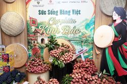 'Chợ phi&ecirc;n Kinh Bắc' quảng b&aacute; đặc sản Bắc Ninh tại H&agrave; Nội