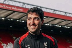 Kỷ nguy&ecirc;n Andoni Iraola tại Liverpool: Lộ diện 5 c&aacute;i t&ecirc;n phải rời s&acirc;n Anfield
