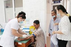 Đồng Th&aacute;p: Hơn 71.000 người được kh&aacute;m sức khỏe định kỳ v&agrave; tầm so&aacute;t bệnh miễn ph&iacute;
