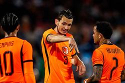 Hà Lan thua sốc 0-1 trước Algeria: Nỗi lo dứt điểm của Ronald Koeman tại Rotterdam
