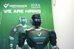 Robot hình người Dyno của VinDynamics ra mắt thế giới tại ICRA và Computex 2026