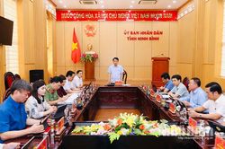 UBND tỉnh họp phiên thường kỳ tháng 5