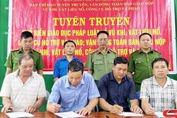 Công an xã Mường Lạn phát động phong trào toàn dân giao nộp vũ khí