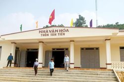 Khơi thông nguồn lực vùng khó