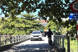 Ph&acirc;n luồng &ocirc; t&ocirc; qua cầu Tam T&acirc;y từ ng&agrave;y 8/6