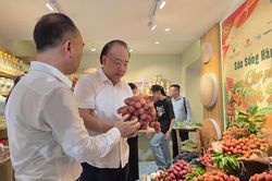 'Chợ phiên Kinh Bắc' đưa đặc sản Bắc Ninh đến giữa lòng Hà Nội