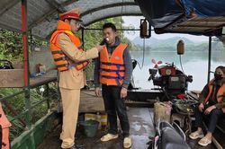 Tuyên Quang: Siết chặt bảo đảm an toàn giao thông đường thủy mùa mưa lũ