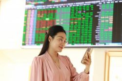Chứng khoán ngày 4/6: VN-Index tăng điểm trở lại, thị trường chờ tín hiệu xác nhận xu hướng