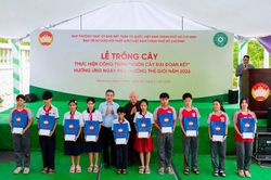 Ủy ban MTTQ Việt Nam TP.HCM tổ chức trồng cây hưởng ứng tháng 'Hành động vì môi trường'