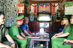 Công an cấp xã tại Đà Nẵng tích cực tham gia sắp xếp thôn, tổ dân phố