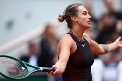 Aryna Sabalenka bất ngờ dừng bước ở tứ kết Roland Garros