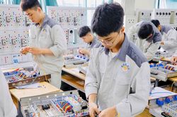 Đào tạo nhân lực chất lượng cao thúc đẩy phát triển kinh tế số