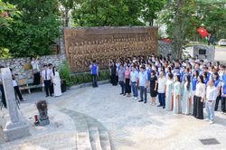Về nguồn, tiếp lửa truyền thống cho sinh viên báo chí tại Thái Nguyên