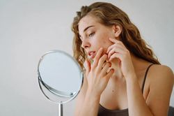 3 sai lầm khi dưỡng da mùa hè khiến da nổi mụn, lão hóa nhanh gấp nhiều lần