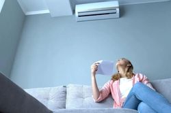 Điều hòa bật cả tiếng chỉ thấy gió, không mát: Đừng vội gọi thợ, hãy kiểm tra ngay những vị trí này