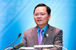 Triển khai c&aacute;c giải ph&aacute;p chăm lo lợi &iacute;ch cho lao động khu vực phi ch&iacute;nh thức