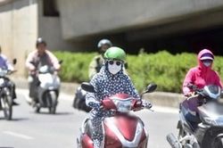 Bắc Bộ nắng nóng, chiều tối mưa rào