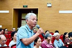 Cử tri phường Ô Chợ Dừa kiến nghị nhiều vấn đề 'nóng' về trật tự đô thị