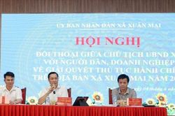 X&atilde; Xu&acirc;n Mai đối thoại với người d&acirc;n, doanh nghiệp về thủ tục h&agrave;nh ch&iacute;nh