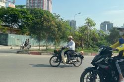 Kiểu thời tiết hôm nay ở Hà Nội và miền Bắc khiến người dân cần thận trọng