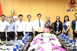 Thứ trưởng Thường trực Vũ Mạnh Hà tiếp, làm việc với Liên minh đổi mới phòng chống dịch bệnh