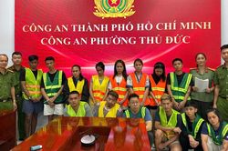 Từ 'ổ' ma t&uacute;y của người nước ngo&agrave;i, C&ocirc;ng an TPHCM b&oacute;c gỡ đường d&acirc;y lừa đảo c&ocirc;ng nghệ cao