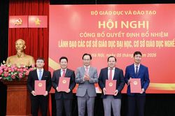 Bộ GDĐT kiện toàn lãnh đạo hơn 50 trường đại học, cao đẳng trực thuộc