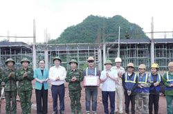 Phó Thủ tướng Lê Tiến Châu kiểm tra tiến độ xây dựng các trường phổ thông nội trú liên cấp tại Cao Bằng