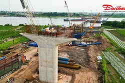 Tăng tốc thi công cầu Mễ Sở, nhiều hạng mục đã thành hình