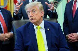 Ông Trump nói 'sẽ rất vinh dự' nếu gặp Lãnh tụ Tối cao Iran