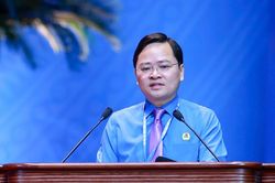 Ông Nguyễn Anh Tuấn tái đắc cử chức Chủ tịch Tổng Liên đoàn Lao động Việt Nam