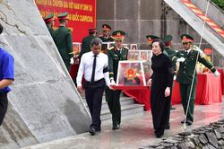 Phó Thủ tướng Phạm Thị Thanh Trà dự Lễ truy điệu, an táng hài cốt liệt sĩ tại Quảng Ngãi