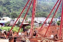 Đẩy nhanh tiến độ các công trình khắc phục, phòng, chống thiên tai trên sông Lô, sông Miện