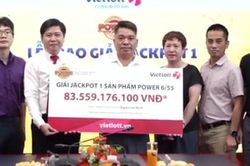 Người đàn ông trúng Vietlott 83,5 tỉ đồng: 'Trúng số là niềm vui, không việc gì phải giấu mặt'