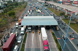 Thu phí bãi xe và bài toán thực thi