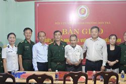 Bàn giao nhà sửa chữa cho thương binh từng phục vụ trên tàu không số