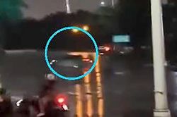 Tài xế Porsche 'drift' xe trong khu đô thị Sala bị mời làm việc