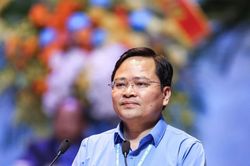 Ông Nguyễn Anh Tuấn tái đắc cử Chủ tịch Tổng Liên đoàn Lao động Việt Nam