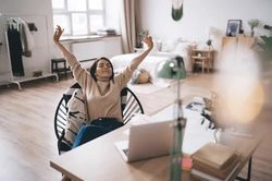 Người trẻ 'thả lỏng tâm trí' sau tan ca ở đâu?