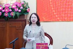 Phó Chủ tịch nước lưu ý An Giang nâng cao chất lượng đội ngũ cán bộ xã