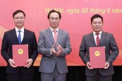 Bộ GD&ĐT bổ nhiệm nhiều giám đốc, hiệu trưởng trường đại học, cao đẳng trực thuộc