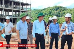 Tăng tốc hoàn thành trường nội trú cho học sinh vùng biên