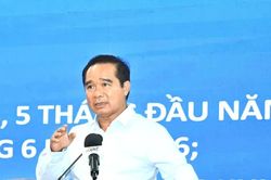 Chủ tịch TP.HCM n&ecirc;u nguy&ecirc;n tắc '6 r&otilde;, 3 kh&ocirc;ng' trong giải ng&acirc;n đầu tư c&ocirc;ng