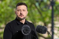 Tổng thống Ukraine đề nghị đàm phán trực tiếp với ông Putin